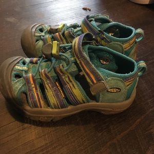 Keen toddler girls size 10 sandals